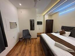 AKS Grand Hotel in Varanasi