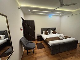AKS Grand Hotel in Varanasi