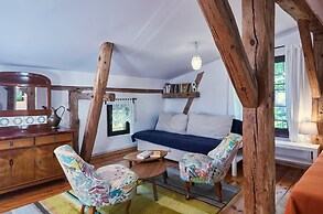 Spacious Holiday Home, Pool, Sauna, Whirlpool