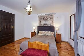 Spacious Holiday Home, Pool, Sauna, Whirlpool