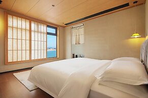 Nordsee Manor by Arcadia Collection