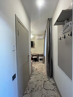 Naya Hotel