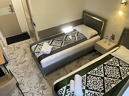 Naya Hotel