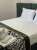 Naya Hotel