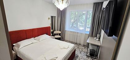 Naya Hotel