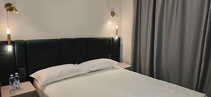Naya Hotel