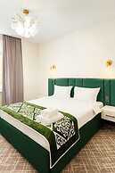 Naya Hotel