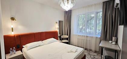 Naya Hotel