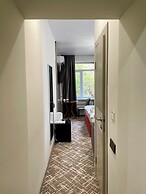 Naya Hotel