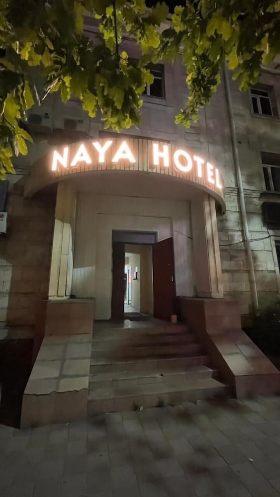 Naya Hotel