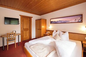 Hotel Garni DIAS