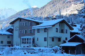 Hotel Garni DIAS