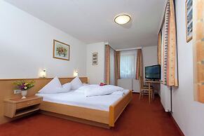 Hotel Garni DIAS
