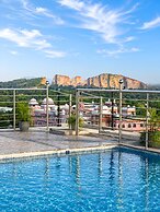 Golden Tulip Kukas Jaipur