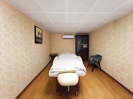 Golden Tulip Kukas Jaipur