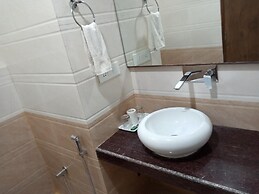 Hotel Heritage Inn