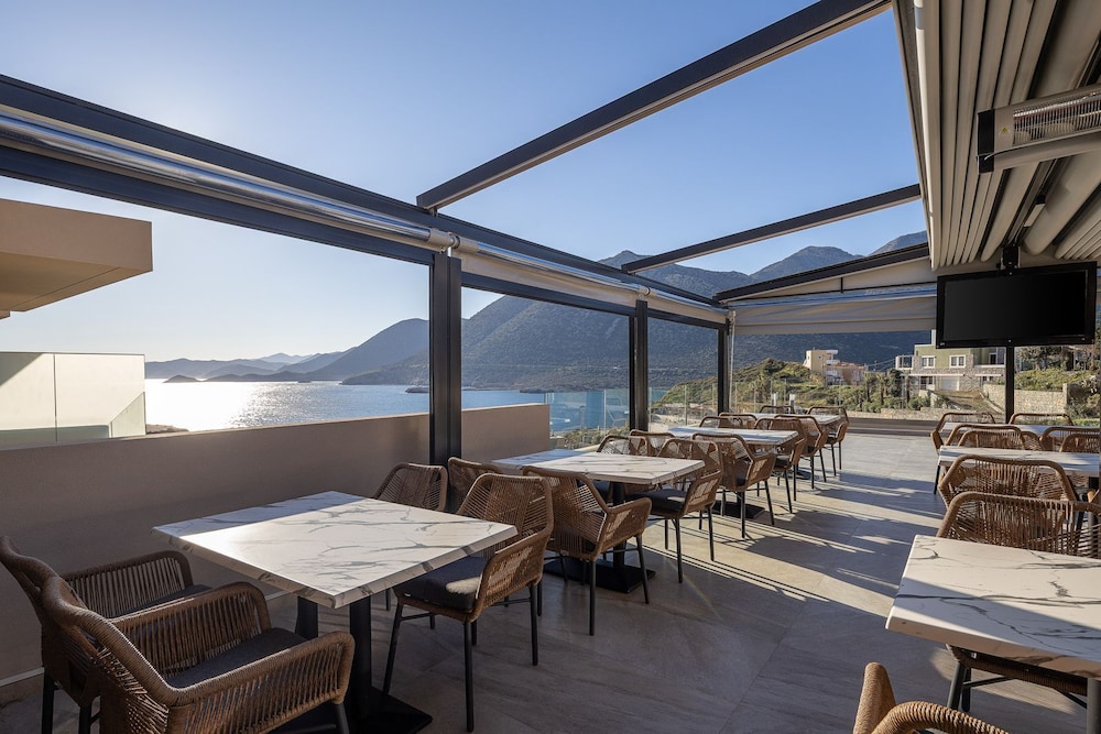 Celeste Bali Suites
