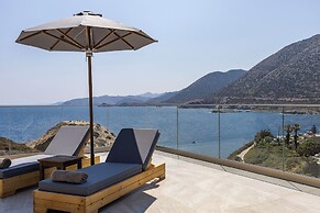 Celeste Bali Suites