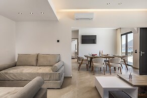 Celeste Bali Suites
