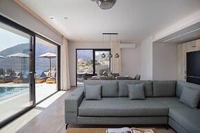 Celeste Bali Suites