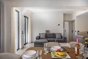 Celeste Bali Suites