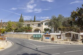 Rhodia Villa in Steni