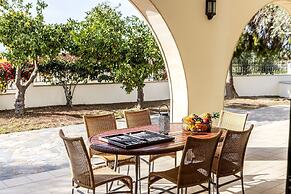 Rhodia Villa in Steni