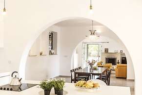 Rhodia Villa in Steni
