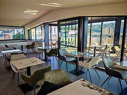 Lamal Hotel
