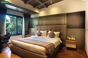 Lawrence Solitaire Resort Nainital
