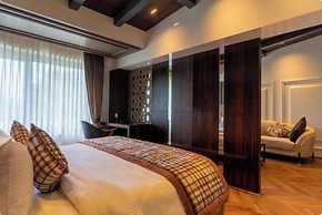 Lawrence Solitaire Resort Nainital