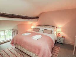 Holly Cottage