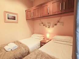 Kingfisher Lodge