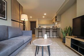 w Beautiful 2BR w Balcony in Miraflores
