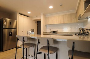 w Beautiful 2BR w Balcony in Miraflores