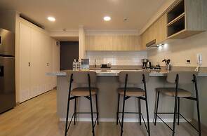 w Beautiful 2BR w Balcony in Miraflores