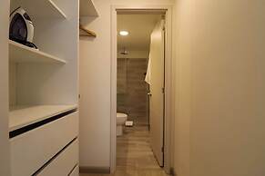 w Ravishing 2BR w Balcony in Miraflores