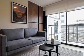w Ravishing 2BR w Balcony in Miraflores