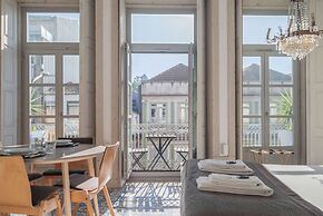 Liiiving in Porto - Design Palace Studio