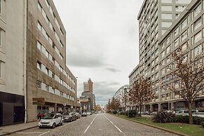 Downtown Deluxe 3 by Vacationy