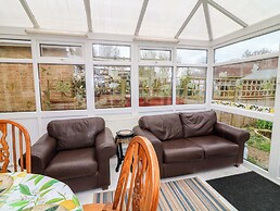 5 Overstone Drive