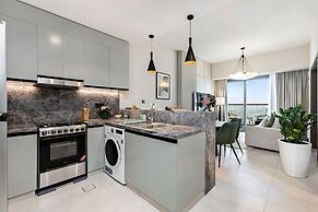 Stylish 1BR Apartment at Golf Gate