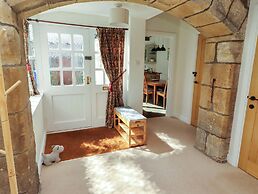 3 Christon Bank Mews