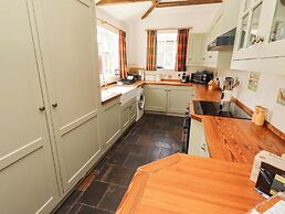 3 Christon Bank Mews