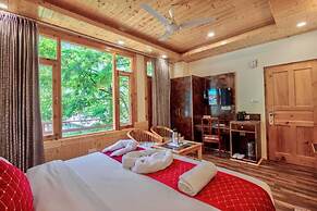 OnlyStay Surya Mall Road Manali