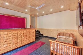OnlyStay Surya Mall Road Manali