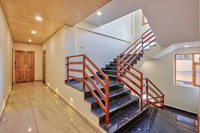 OnlyStay Surya Mall Road Manali