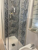 Onlyroomsrho