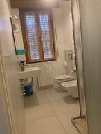 Onlyroomsrho