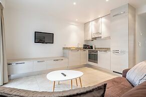 Modern Apartment a/c 1br-4p - With Balcony
